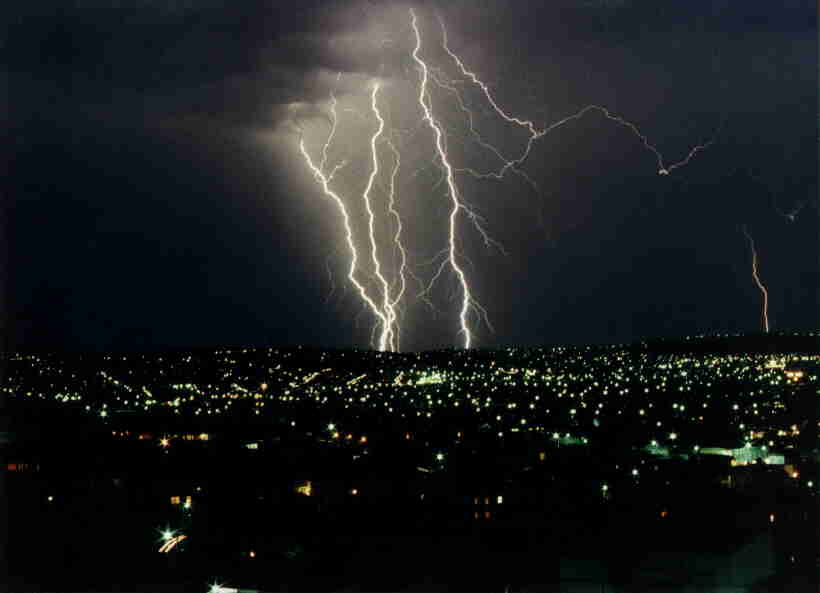 contributions received : Newcastle, NSW<BR>Photo by Brian O'Rourke   21 November 1988