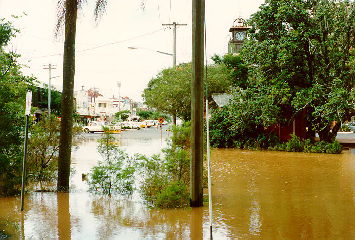 flashflooding flood_pictures : Lismore, NSW   27 April 1989