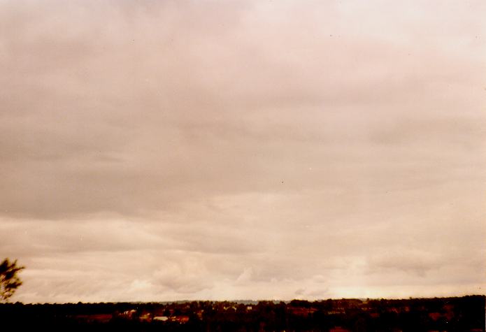 stratocumulus stratocumulus_cloud : Schofields, NSW   17 April 1990