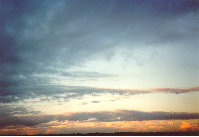 stratocumulus stratocumulus_cloud : Schofields, NSW   10 July 1990