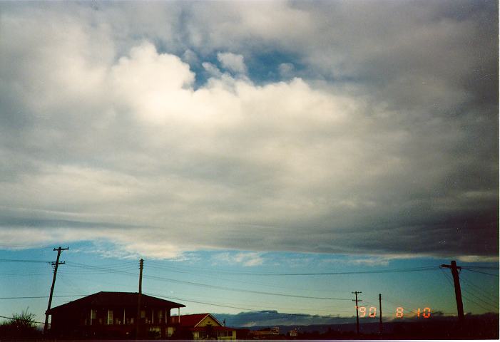 altocumulus lenticularis : Schofields, NSW   10 August 1990