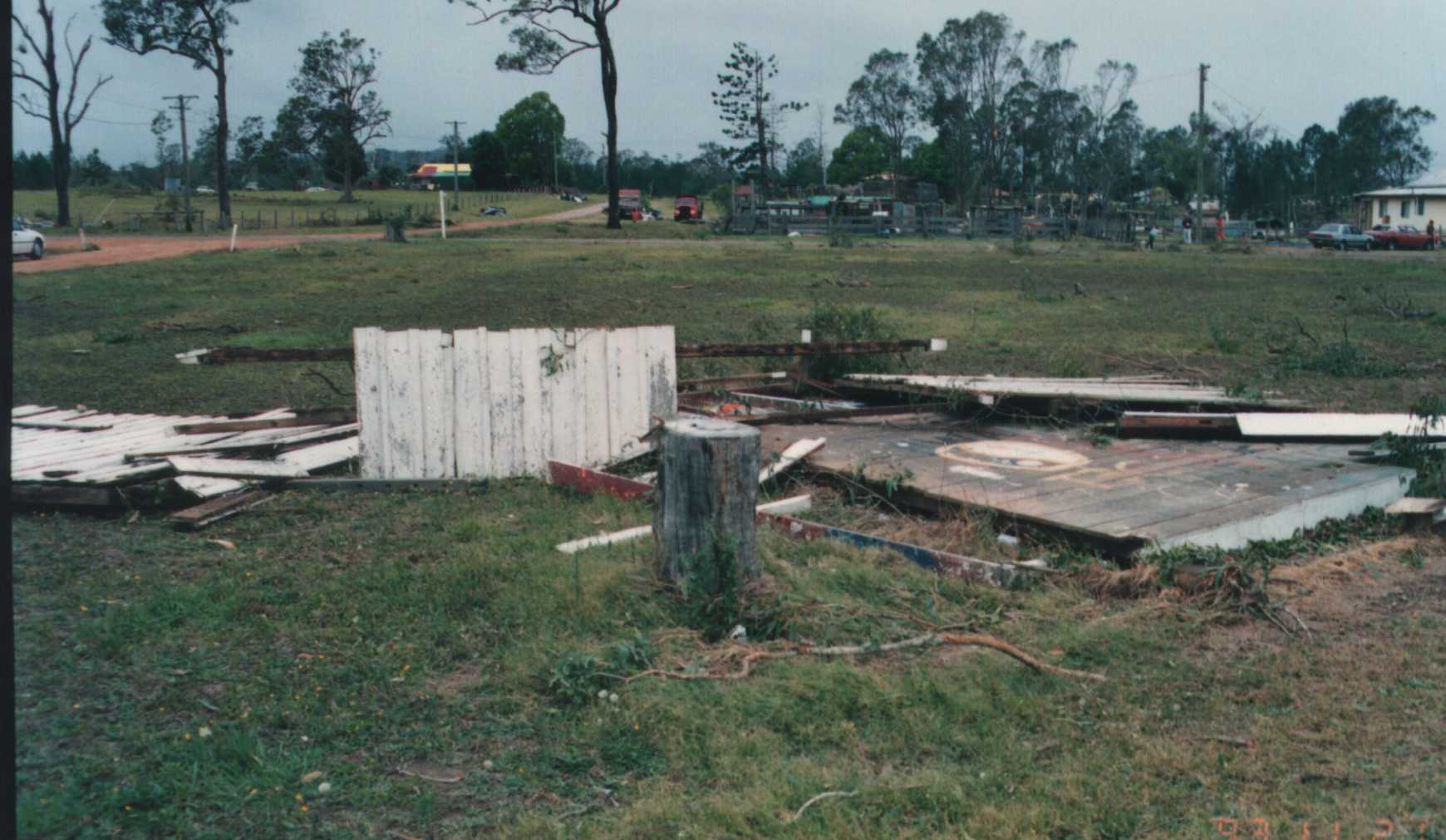 disasters storm_damage : Tucabia, NSW   20 November 1993