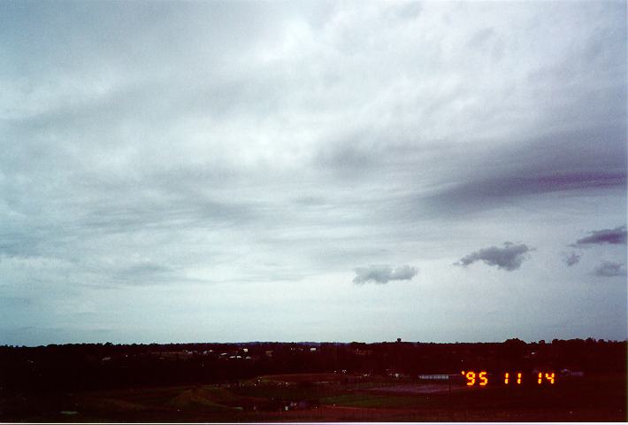 altocumulus lenticularis : Schofields, NSW   14 November 1995