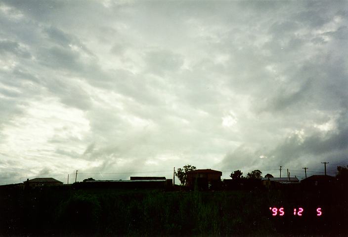 altocumulus altocumulus_cloud : Schofields, NSW   5 December 1995