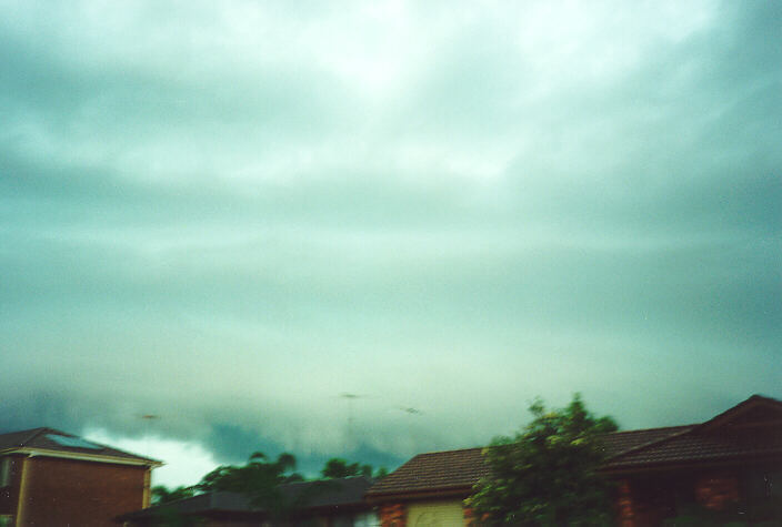 shelfcloud shelf_cloud : Oakhurst, NSW   10 December 1995