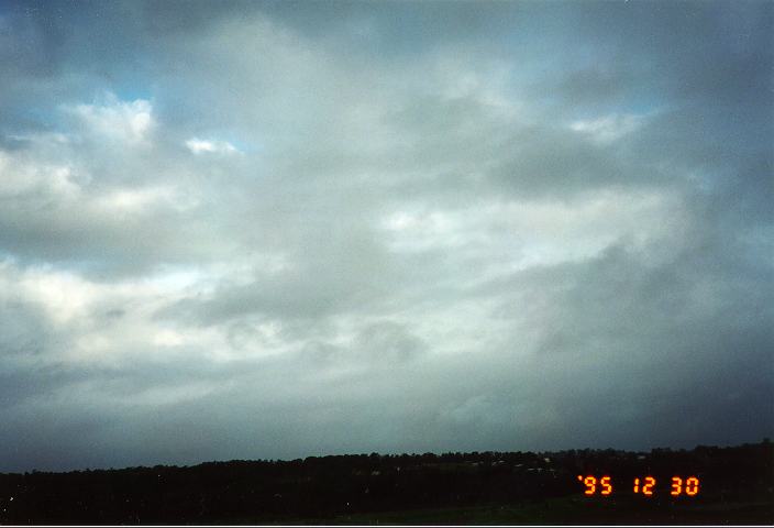 stratocumulus stratocumulus_cloud : Schofields, NSW   30 December 1995