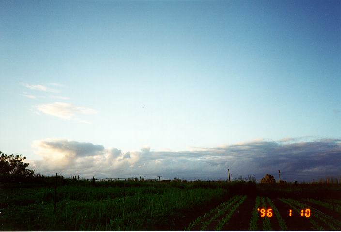 stratocumulus stratocumulus_cloud : Schofields, NSW   10 January 1996