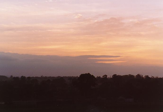 stratocumulus stratocumulus_cloud : Schofields, NSW   4 December 1996