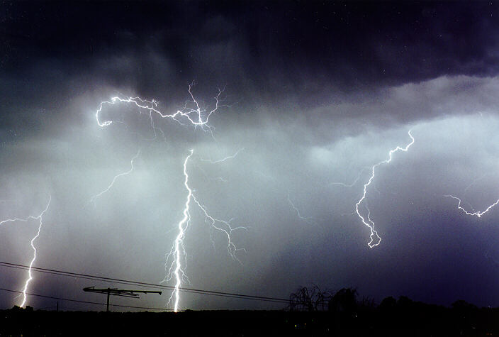 lightning lightning_bolts : Schofields, NSW   24 April 1997