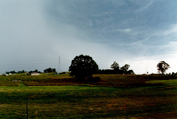 microburst micro_burst : Glenmore Park, NSW   27 October 1997