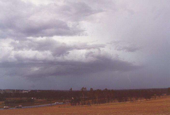 cumulonimbus thunderstorm_base : Rooty Hill, NSW   19 December 1997