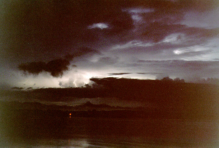 lightning lightning_bolts : Ballina, NSW   26 December 1997