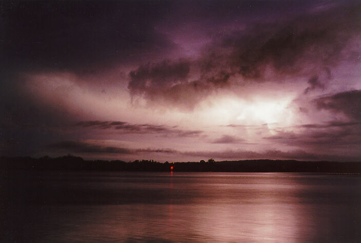 lightning lightning_bolts : Ballina, NSW   26 December 1997