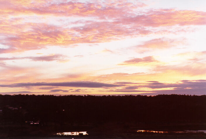 sunrise sunrise_pictures : Schofields, NSW   25 April 1998