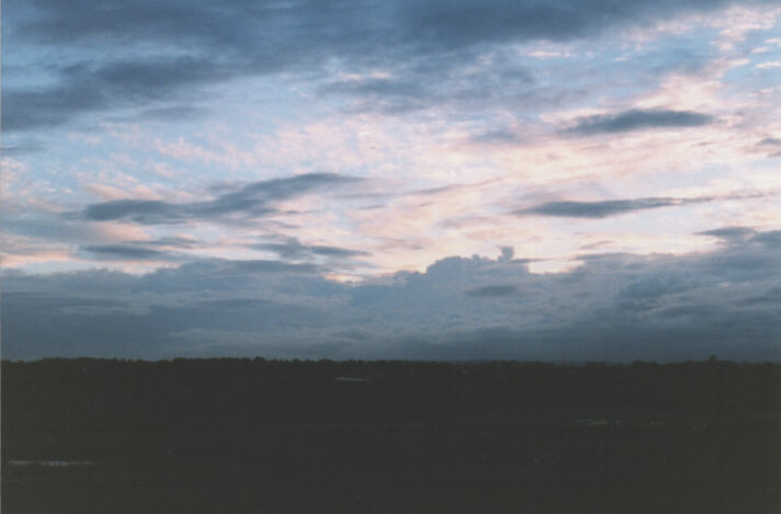 stratocumulus lenticularis : Schofields, NSW   1 December 1998