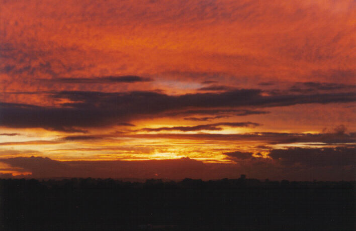 sunrise sunrise_pictures : Schofields, NSW   24 February 1999