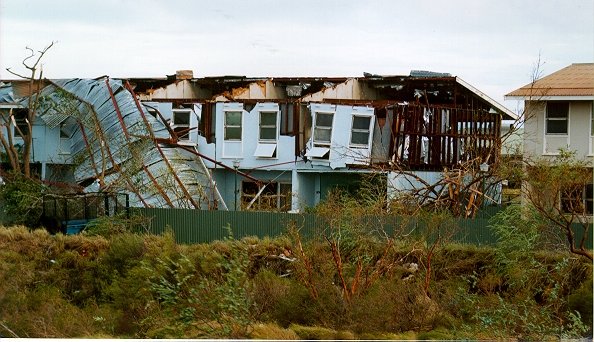 contributions received : Cyclone Vance: Exmouth, WA<BR>Photo by State Emergency Service   1 March 1999