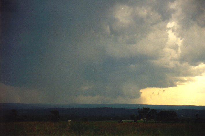 cumulonimbus thunderstorm_base : Luddenham, NSW   13 March 1999