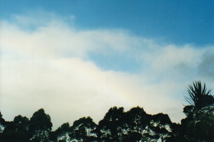 virga virga_pictures : Wollongbar, NSW   27 July 1999