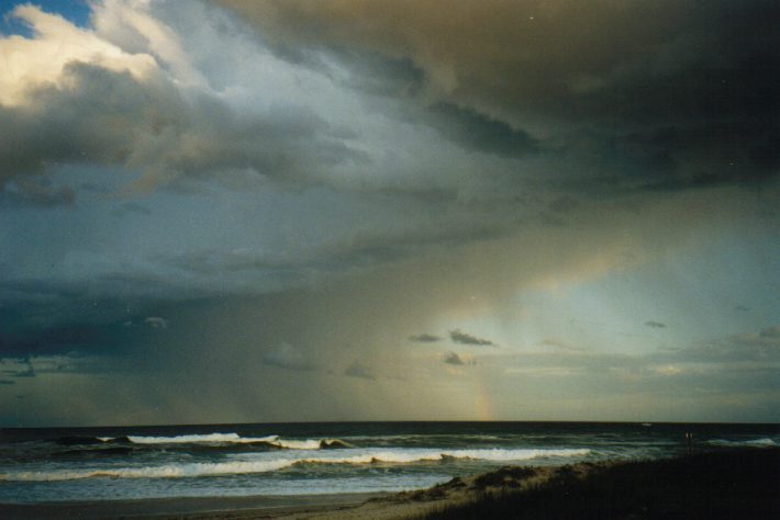 virga virga_pictures : Ballina, NSW   7 September 1999