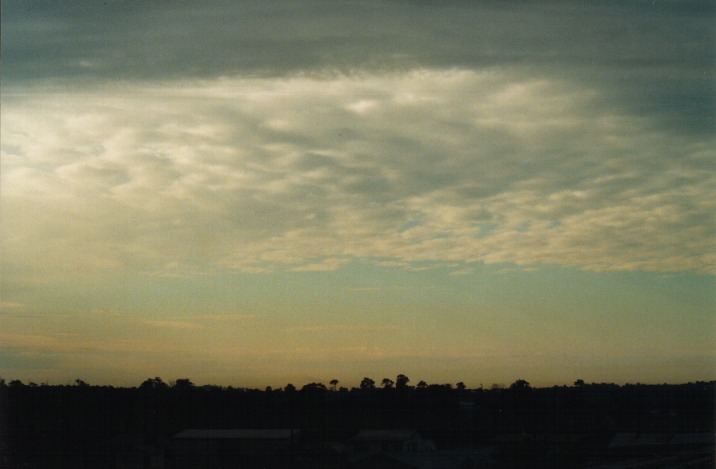 altocumulus altocumulus_cloud : Schofields, NSW   24 September 1999