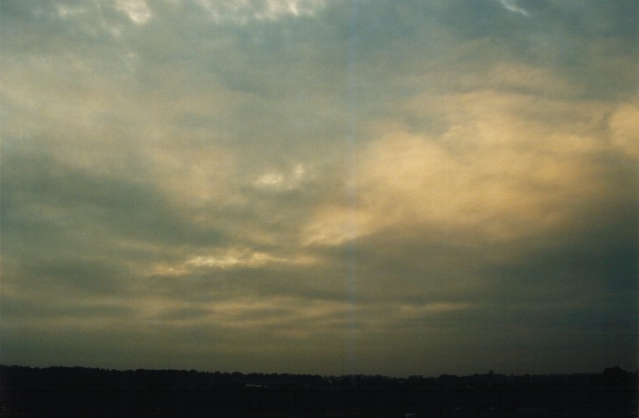 stratocumulus stratocumulus_cloud : Schofields, NSW   25 September 1999