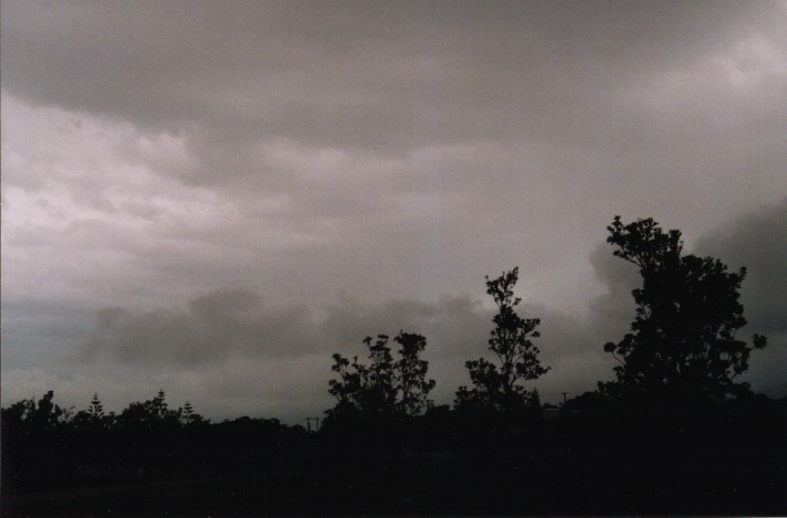 cumulonimbus thunderstorm_base : Old Bar, NSW   24 October 1999