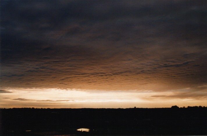sunrise sunrise_pictures : Schofields, NSW   26 October 1999