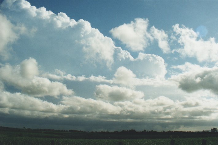 thunderstorm cumulonimbus_incus : Woodburn, NSW   31 December 1999