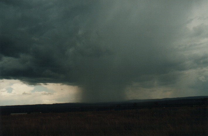 cumulonimbus thunderstorm_base : Rooty Hill, NSW   4 January 2000