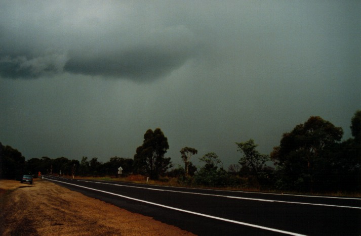 cumulonimbus thunderstorm_base : Lithgow, NSW   5 March 2000