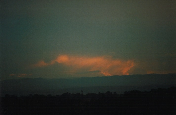 thunderstorm cumulonimbus_incus : Rooty Hill, NSW   3 April 2000