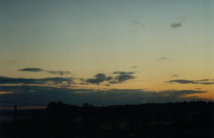 stratocumulus stratocumulus_cloud : Schofields, NSW   16 May 2000