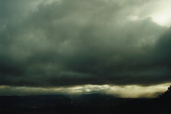 stratocumulus stratocumulus_cloud : Blackheath, NSW   29 June 2000