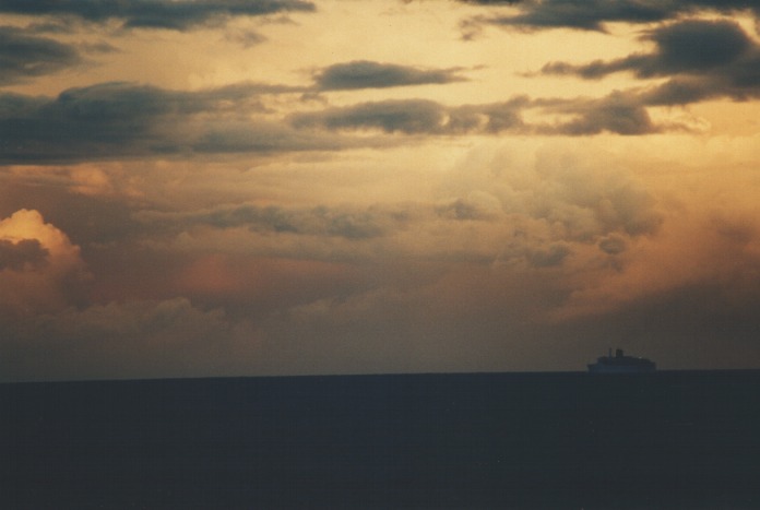 cumulonimbus thunderstorm_base : North Head, NSW   28 August 2000