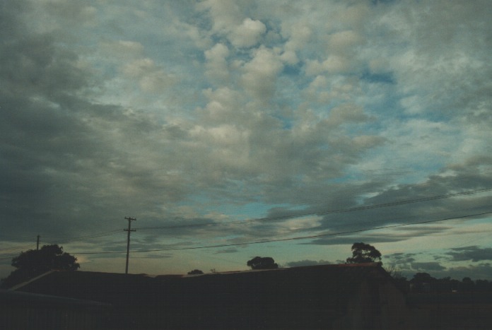 cirrus cirrus_cloud : Schofields, NSW   2 September 2000