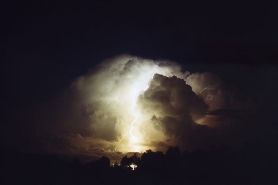 lightning lightning_bolts : McLeans Ridges, NSW   4 November 2000