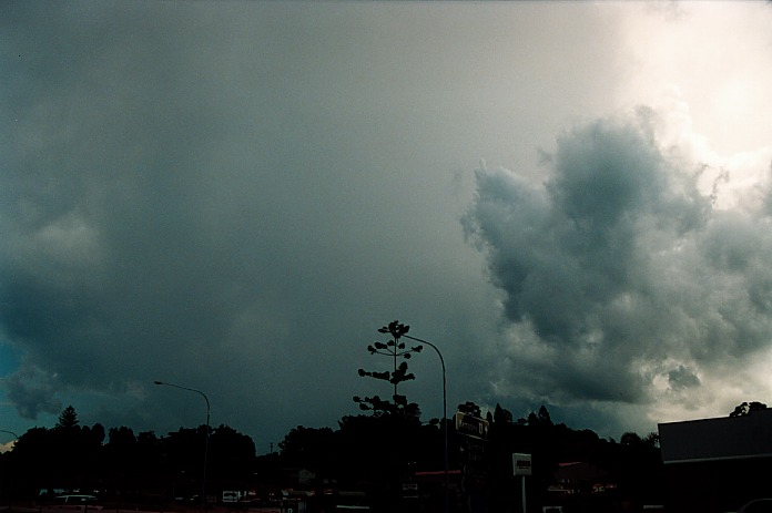 cumulonimbus thunderstorm_base : Coffs Harbour, NSW   5 November 2000