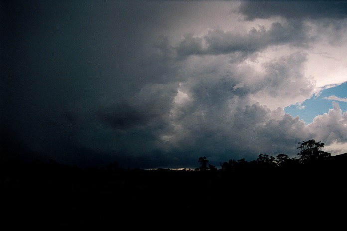 cumulonimbus thunderstorm_base : Coffs Harbour, NSW   5 November 2000