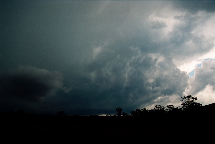 cumulonimbus thunderstorm_base : Coffs Harbour, NSW   5 November 2000