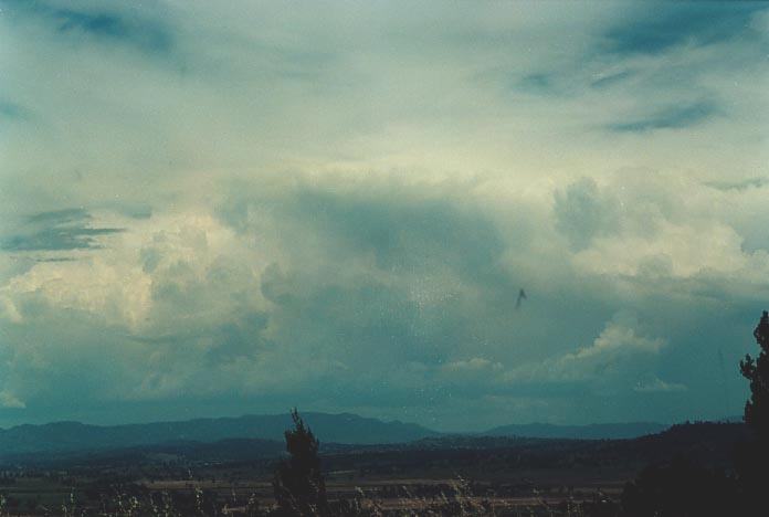 thunderstorm cumulonimbus_incus : Quirindi lookout, NSW   29 November 2000