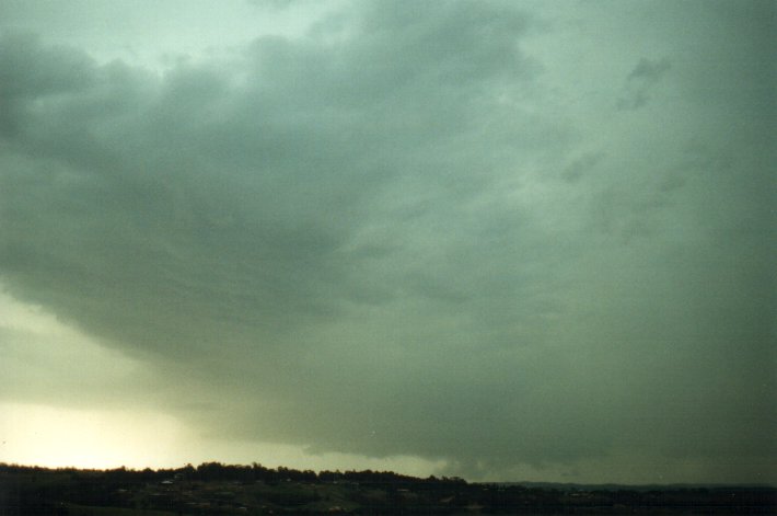 cumulonimbus thunderstorm_base : McLeans Ridges, NSW   7 December 2000