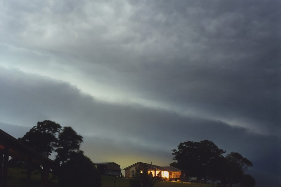 lightning lightning_bolts : McLeans Ridges, NSW   17 January 2001