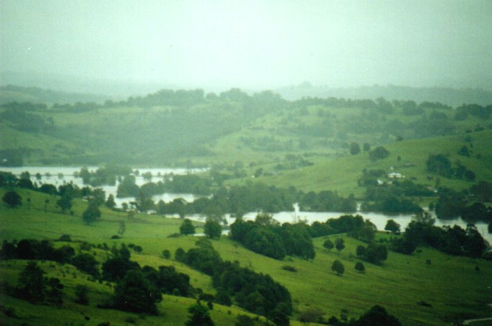 flashflooding flood_pictures : McLeans Ridges, NSW   2 February 2001