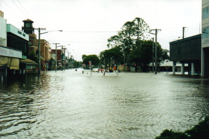 favourites michael_bath : Lismore, NSW   2 February 2001