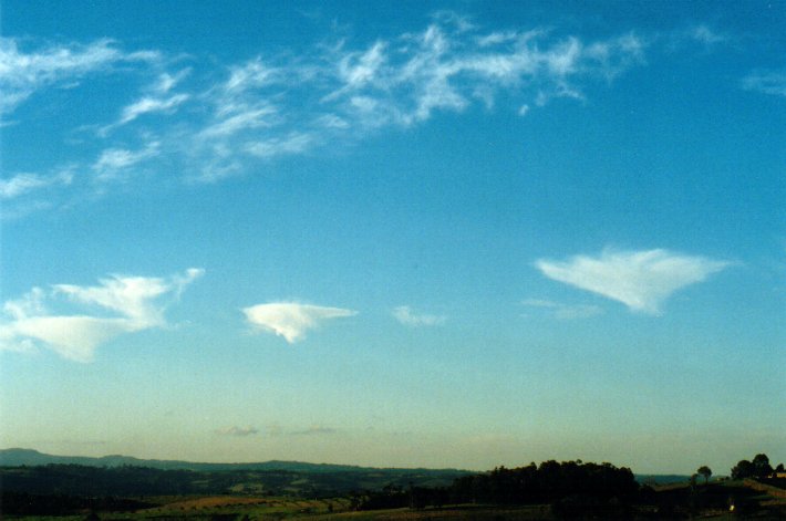 virga virga_pictures : McLeans Ridges, NSW   23 April 2001