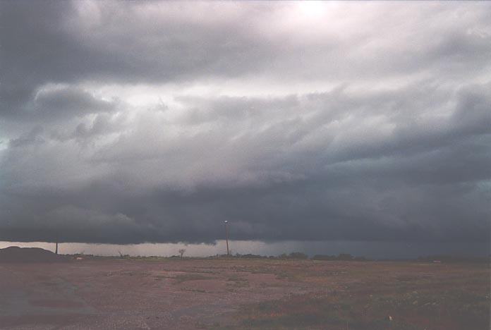 cumulonimbus thunderstorm_base : W of Lawton, Oklahoma, USA   19 May 2001