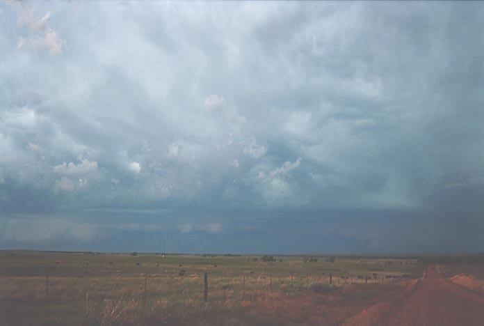 cumulonimbus supercell_thunderstorm : W of Woodward, Oklahoma, USA   27 May 2001