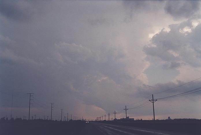 cumulonimbus supercell_thunderstorm : Amarillo, Texas, USA   29 May 2001