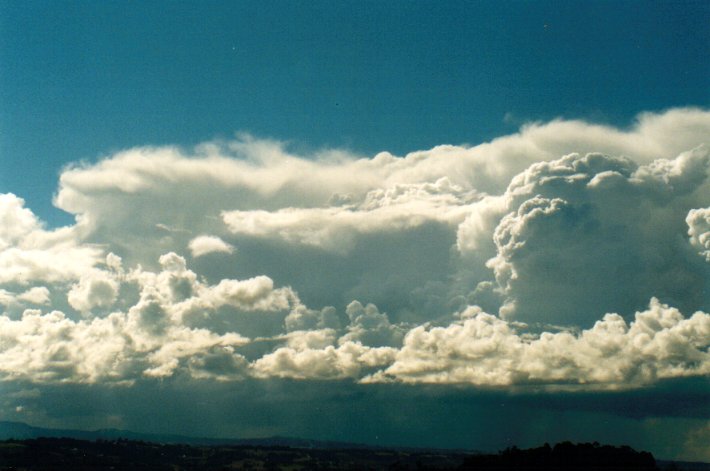 thunderstorm cumulonimbus_incus : McLeans Ridges, NSW   3 July 2001